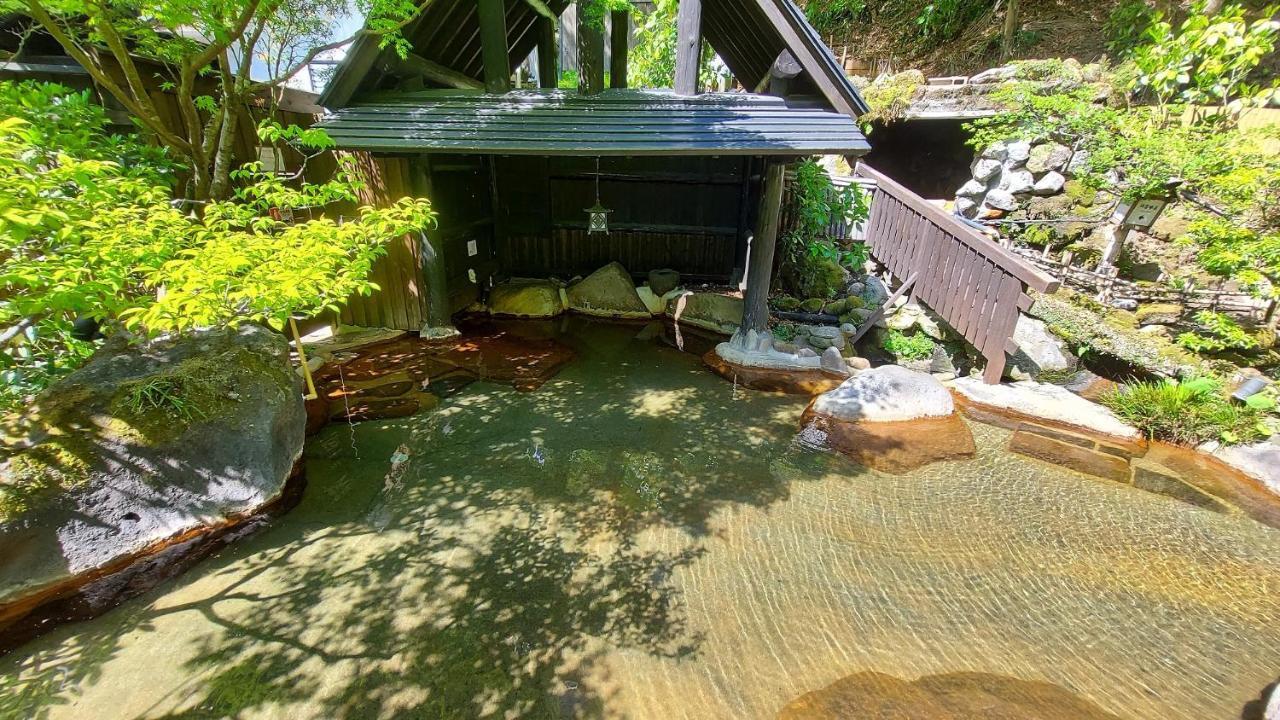 Kurokawa Onsen Oku No Yu Hotel Minamioguni Ngoại thất bức ảnh