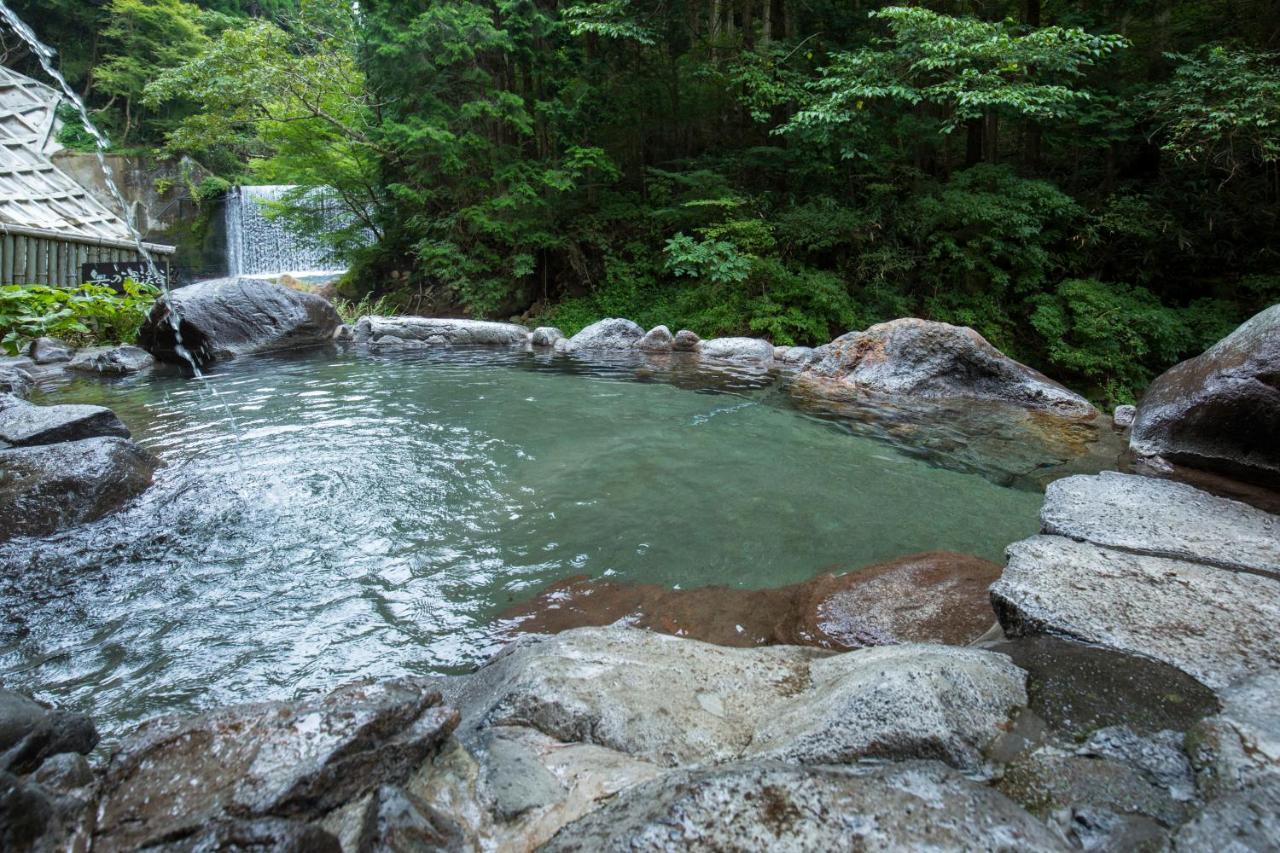 Kurokawa Onsen Oku No Yu Hotel Minamioguni Ngoại thất bức ảnh