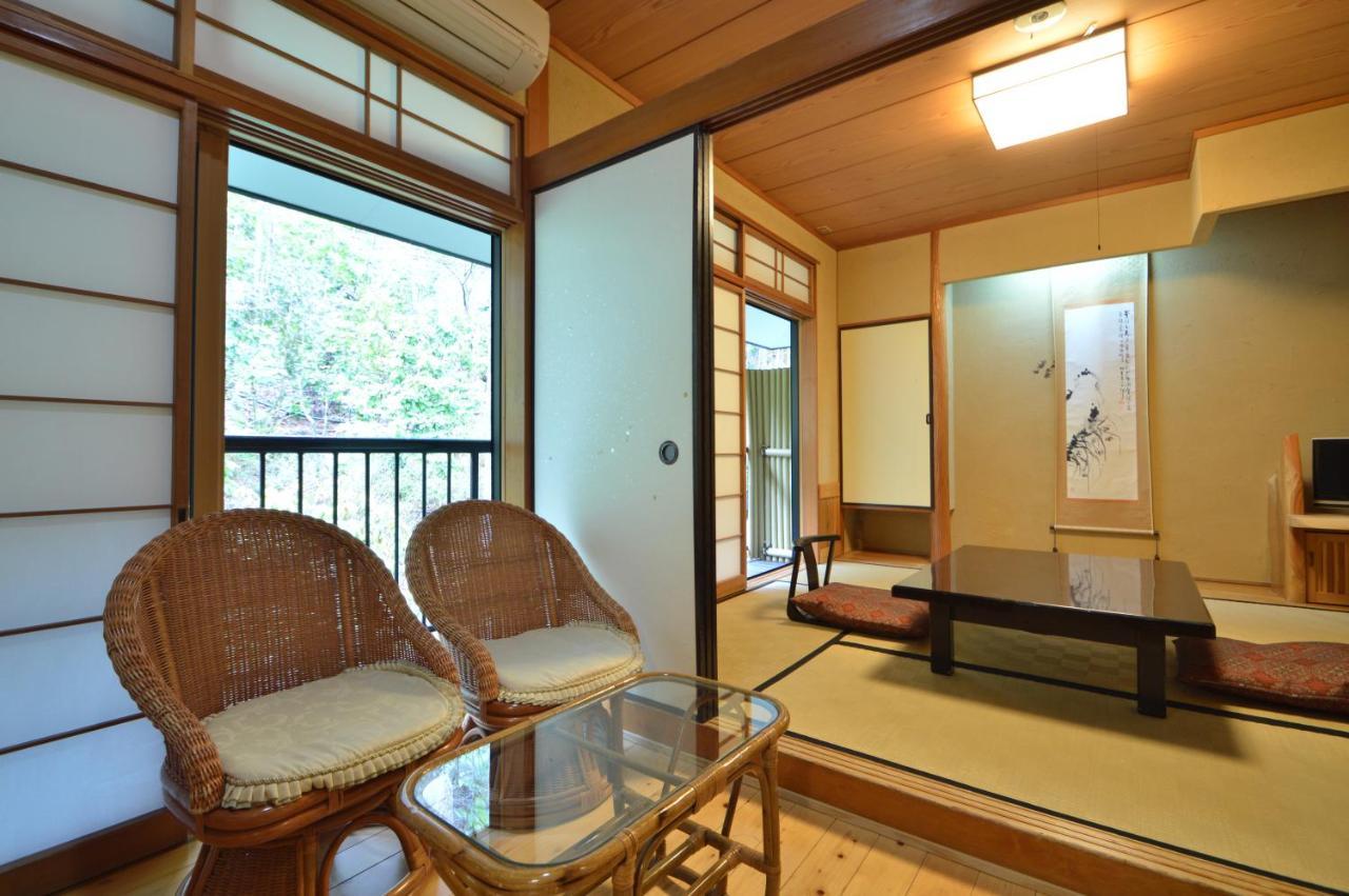 Kurokawa Onsen Oku No Yu Hotel Minamioguni Ngoại thất bức ảnh