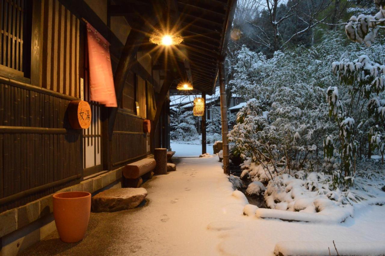 Kurokawa Onsen Oku No Yu Hotel Minamioguni Ngoại thất bức ảnh
